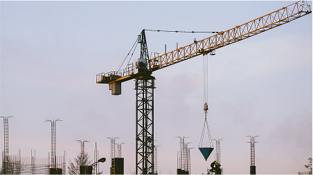 Choosing the Right Crane: Crawler vs. Hydraulic